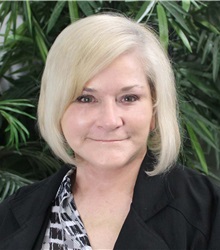 Facelift After Photo by Marvin Shienbaum, MD; Brandon, FL - Case 34975